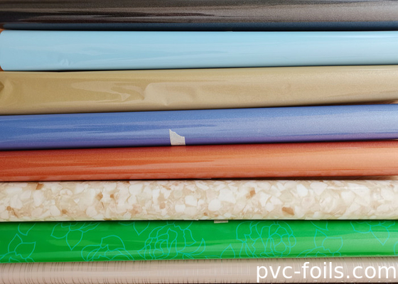 롤에 포장 된 고 광택 화려한 가구 장식용 자착성 PVC 필름